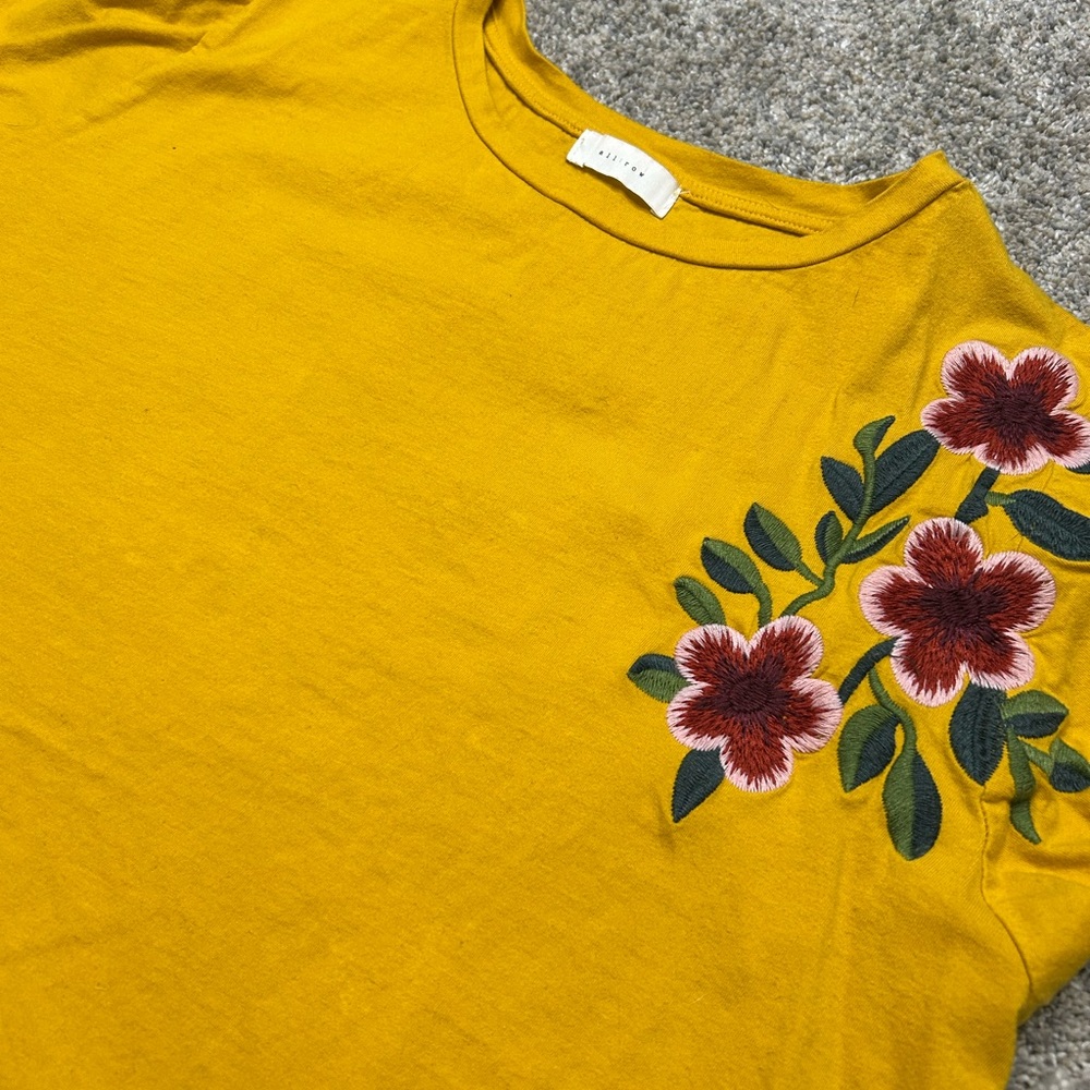 Alli Row Mustard Yellow Embroidered Floral Tee - Size L